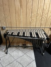 musser m48 vibraphone with k&k